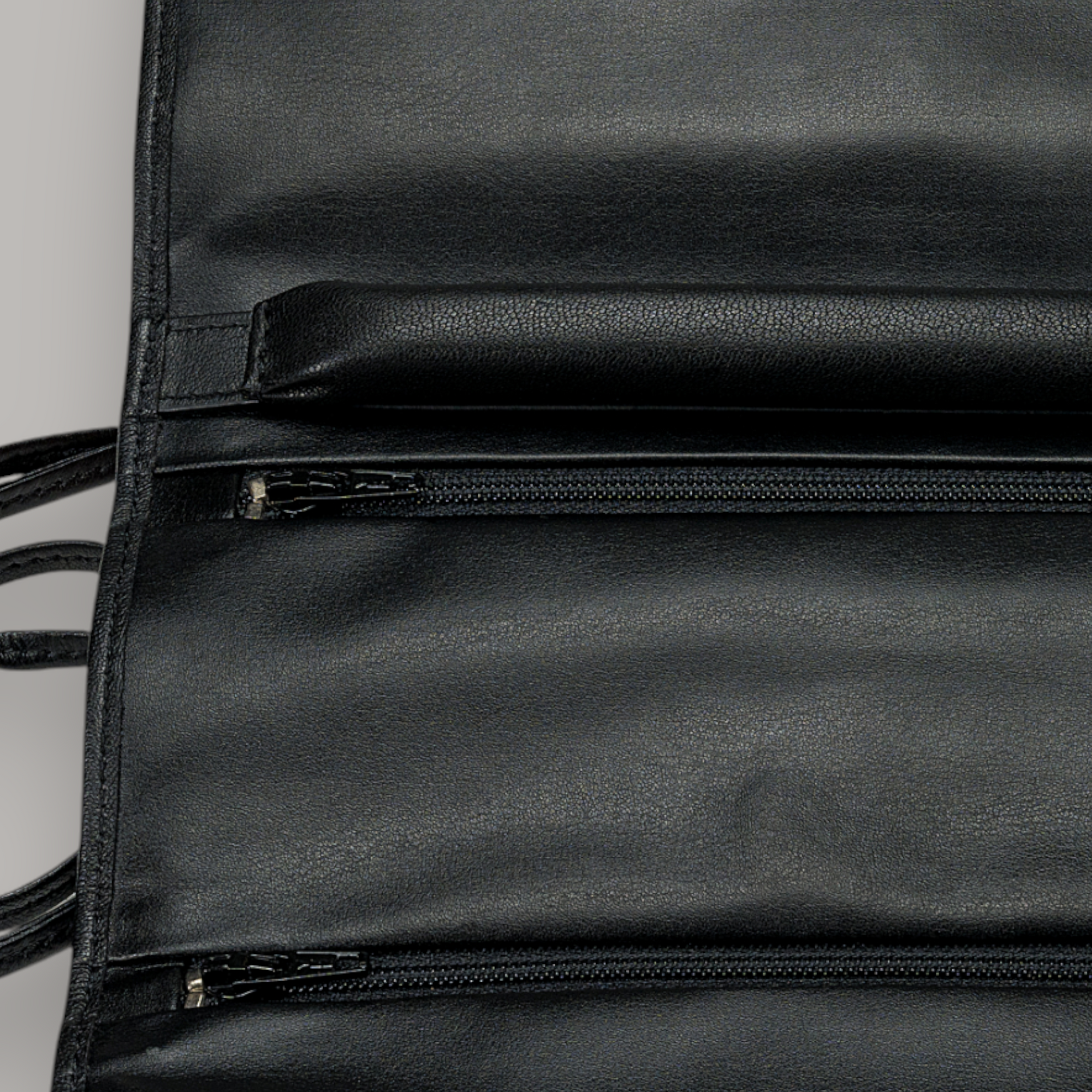 Jewelry roll nappa / black (full cowhide)